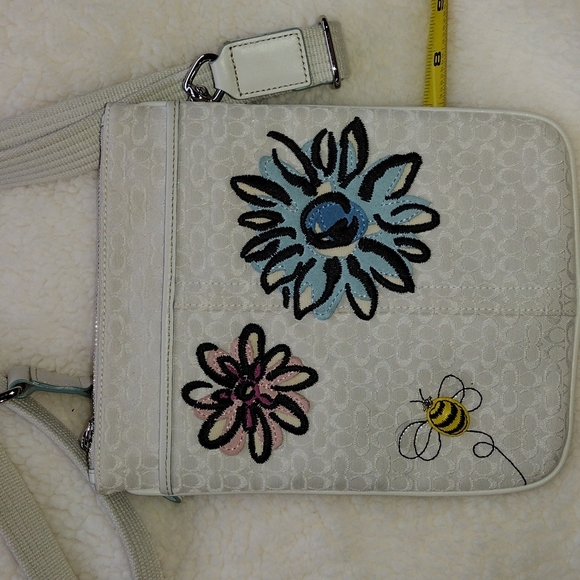 Coach Bee Crossbody Bag - Picture 1 of 3